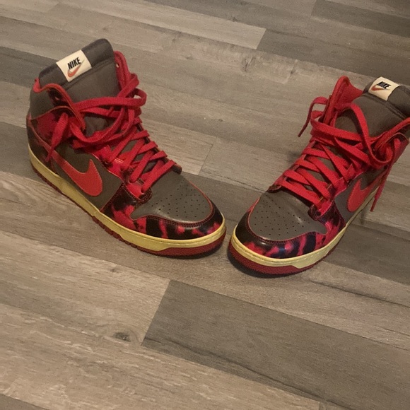 Nike Dunk Hi - Picture 3 of 4